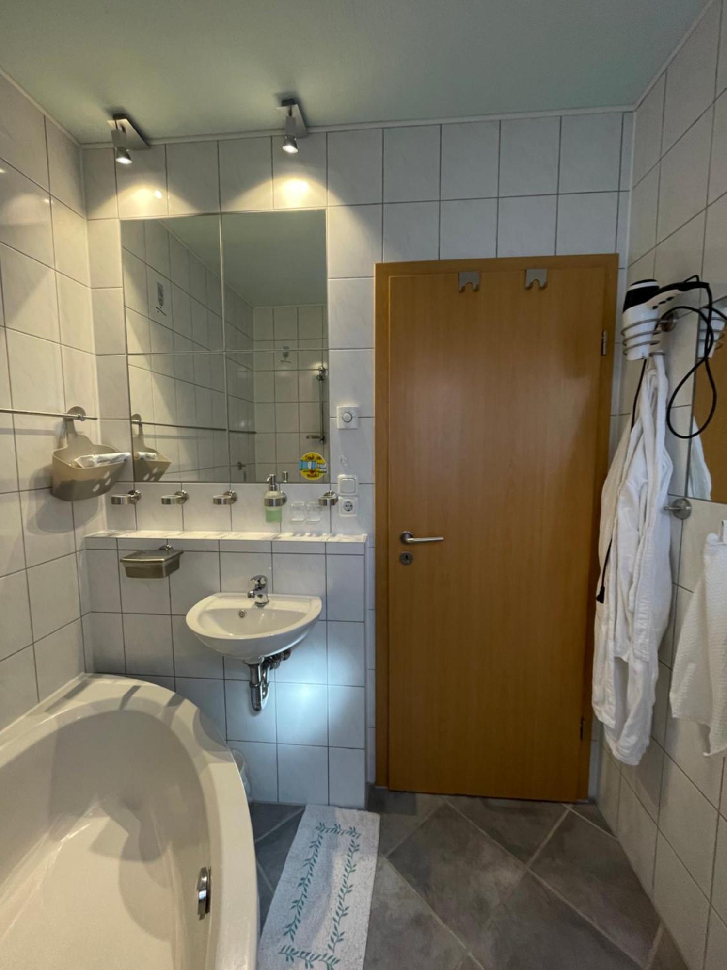 Gemuetliches Haus Im Herzen Des Schwarzwaldes Fuer Bis Zu 9 Personen Elzach Exteriör bild